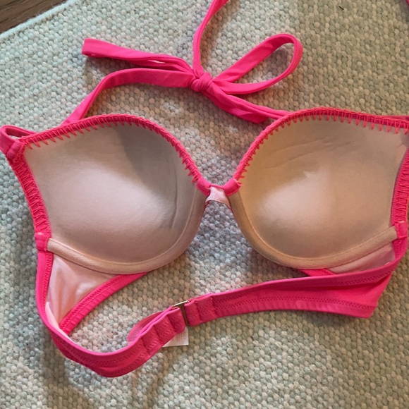 Victoria’s Secret hot pink push up bikini top - Picture 4 of 5